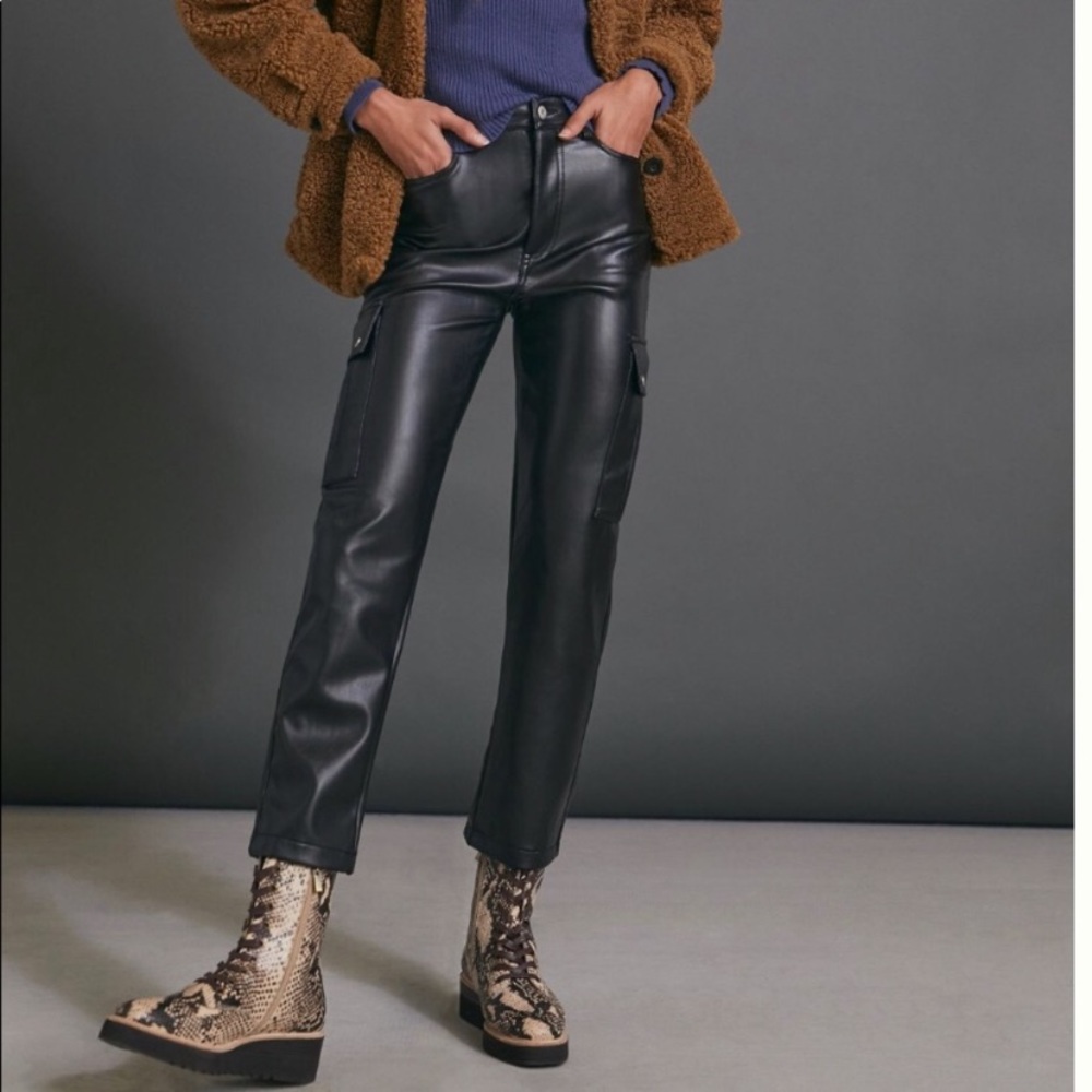 AVEC LES FILLES ANTHROPOLOGIE FAUX LEATHER SABINE PANTS GREAT CONDITION (M)